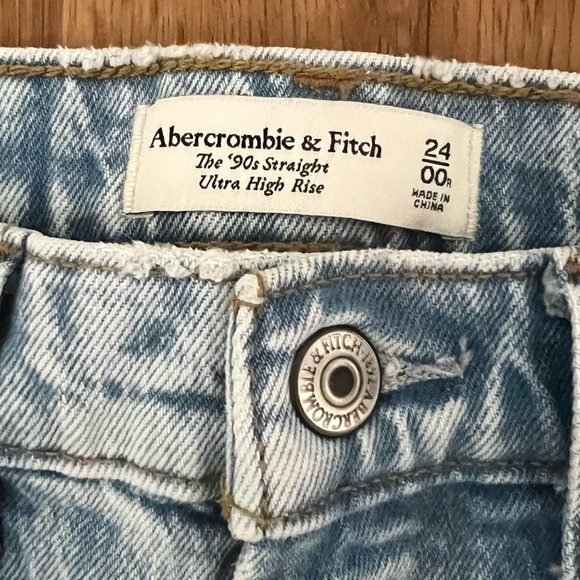 abercrombie curve love 90s straight high rise - Picture 3 of 3